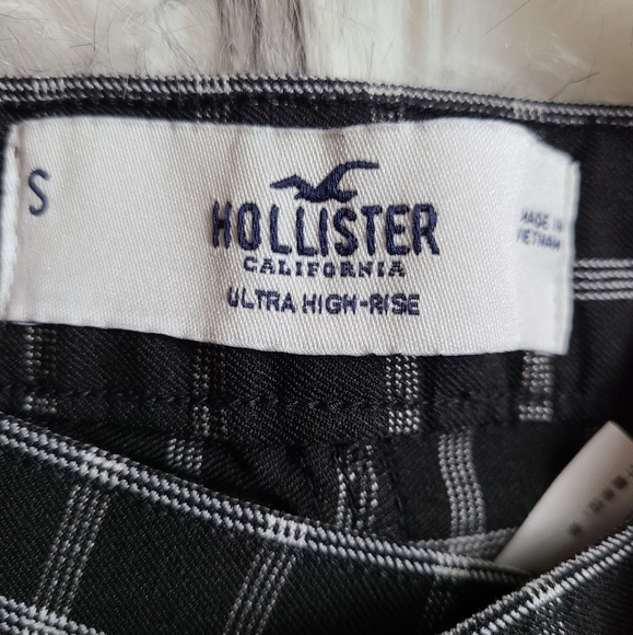 Hollister Ultra High-Rise pants - Picture 4 of 6